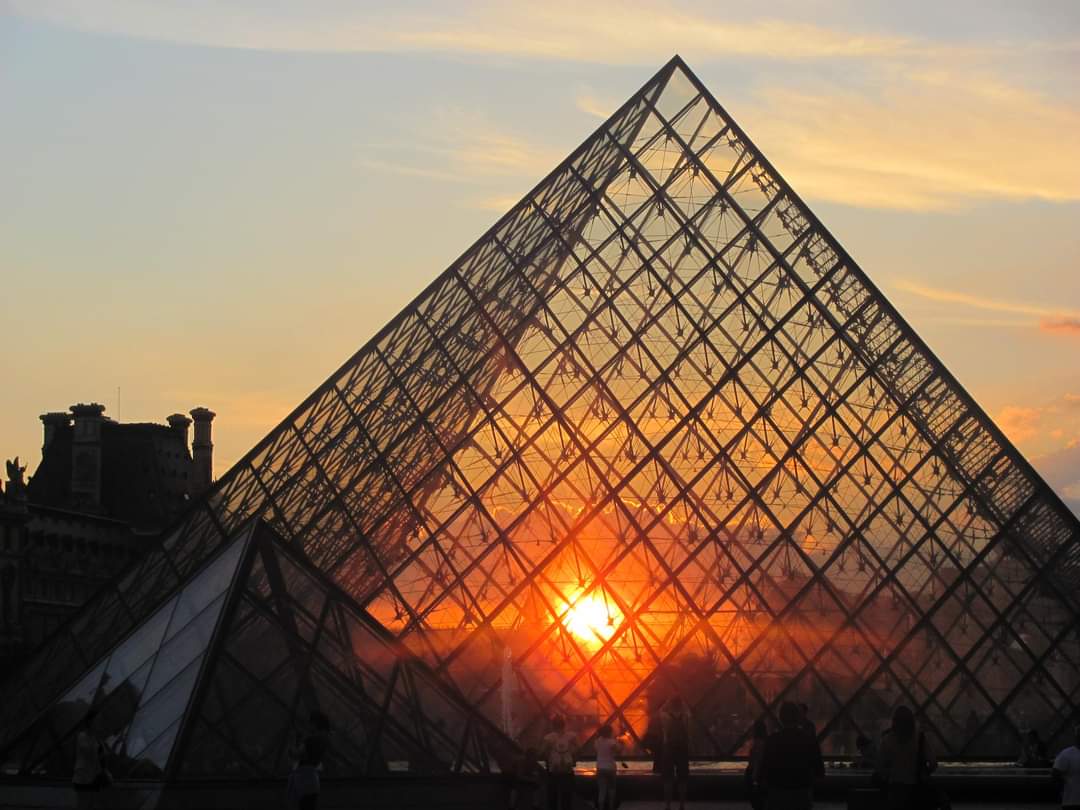 Comment Visiter Le Louvre En Nocturne En 2024   Musee Du Louvre Paris 